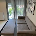 Apartment Petit Palace
