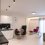 Petit Palace Apartament Tríkala