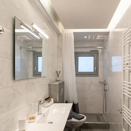 Petit Palace 아파트 트리칼라