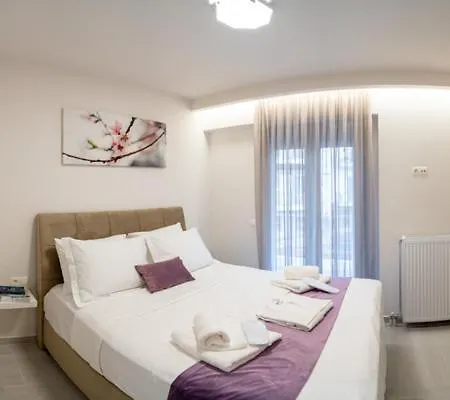 شقة Petit Palace Tríkala